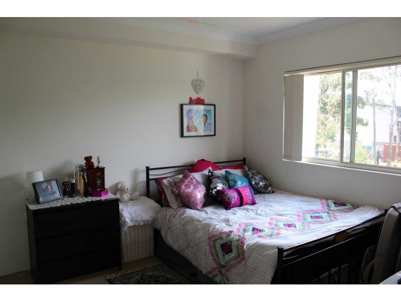 9/12  BENEDICT COURT, Merrylands NSW 2160
