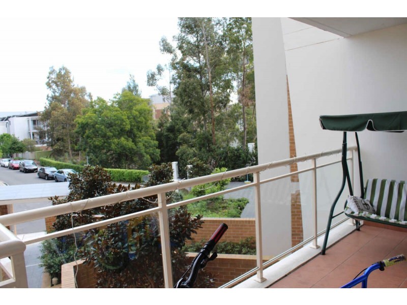 9/12  BENEDICT COURT, Merrylands NSW 2160