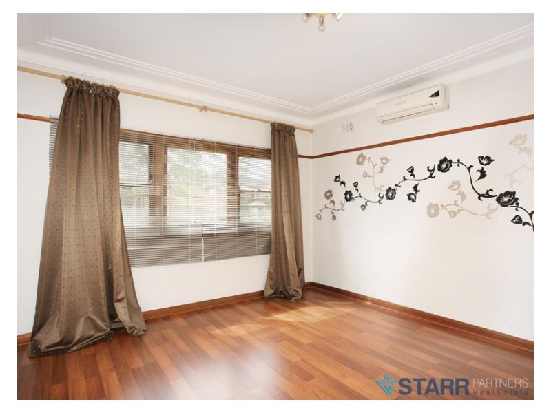 30 Windsor Road, Merrylands NSW 2160