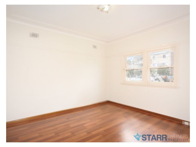 30 Windsor Road, Merrylands NSW 2160