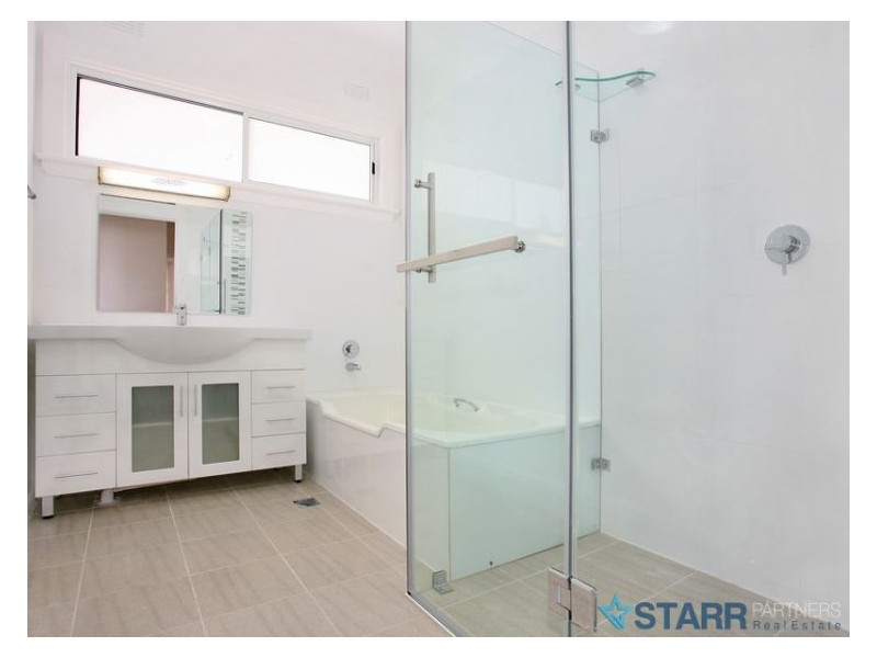 6 Junction Street, Guildford NSW 2161