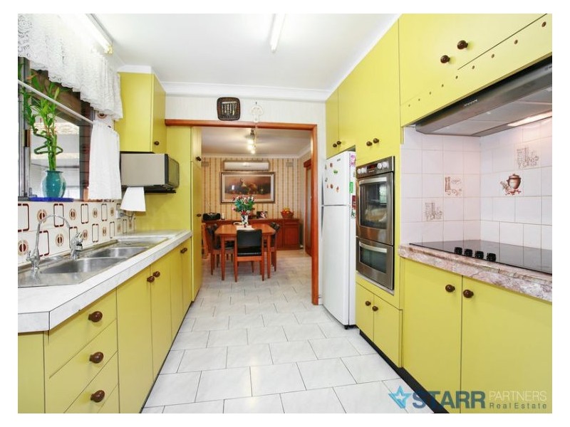 20 Favell Street, Toongabbie NSW 2146