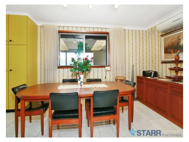 20 Favell Street, Toongabbie NSW 2146