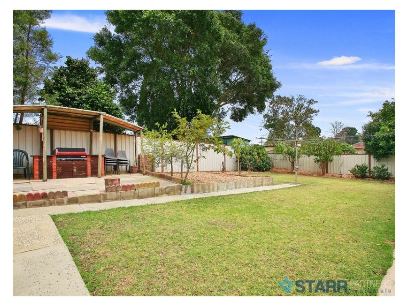 20 Favell Street, Toongabbie NSW 2146