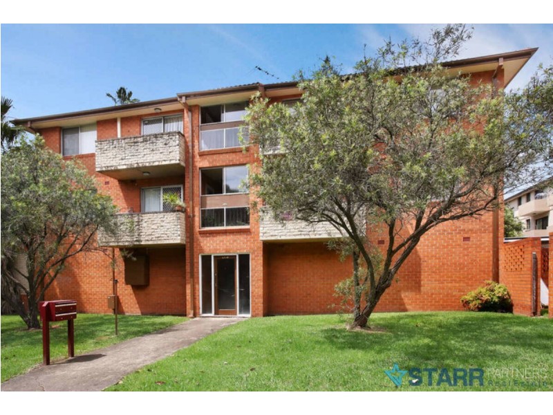 2/137  MILITARY ROAD, Guildford NSW 2161