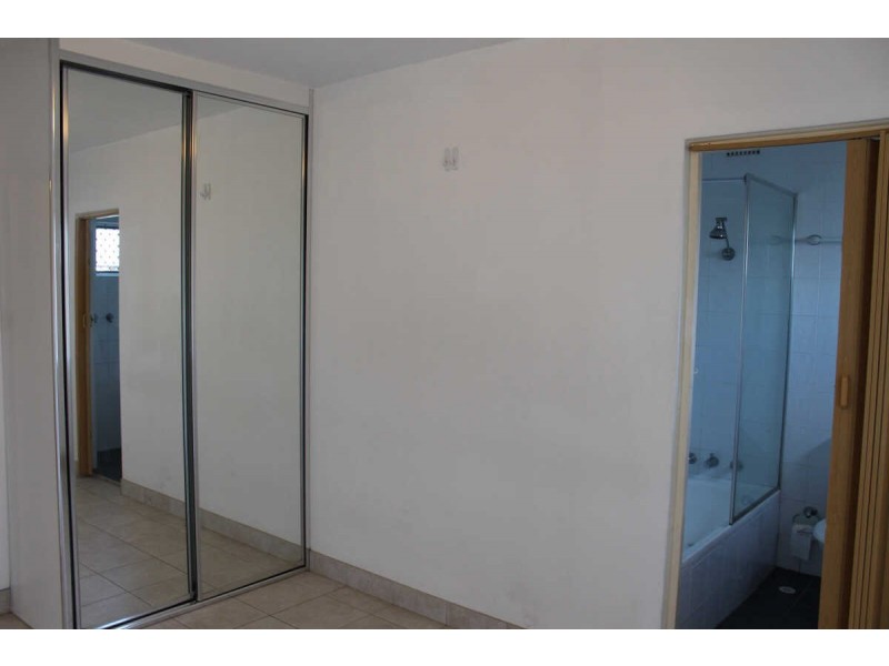 2/137  MILITARY ROAD, Guildford NSW 2161