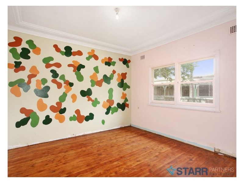 379 Wentworth Avenue, Toongabbie NSW 2146