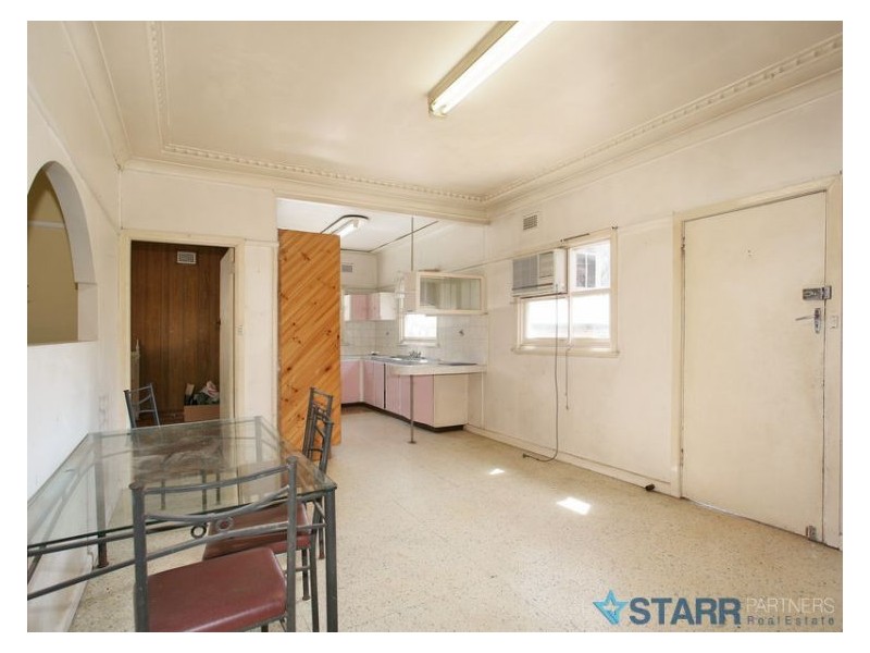 379 Wentworth Avenue, Toongabbie NSW 2146