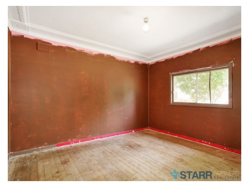 379 Wentworth Avenue, Toongabbie NSW 2146