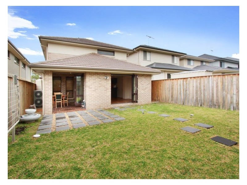 18 Griffins Avenue, Pemulwuy NSW 2145