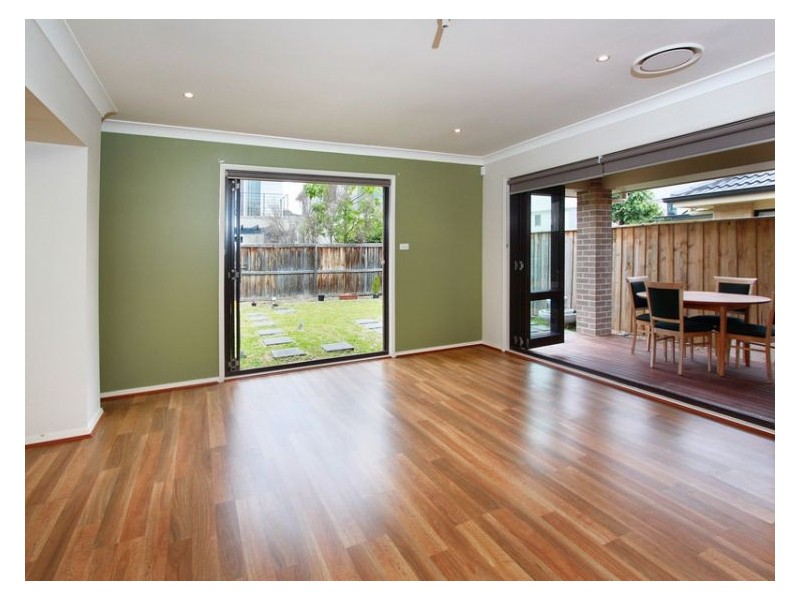 18 Griffins Avenue, Pemulwuy NSW 2145