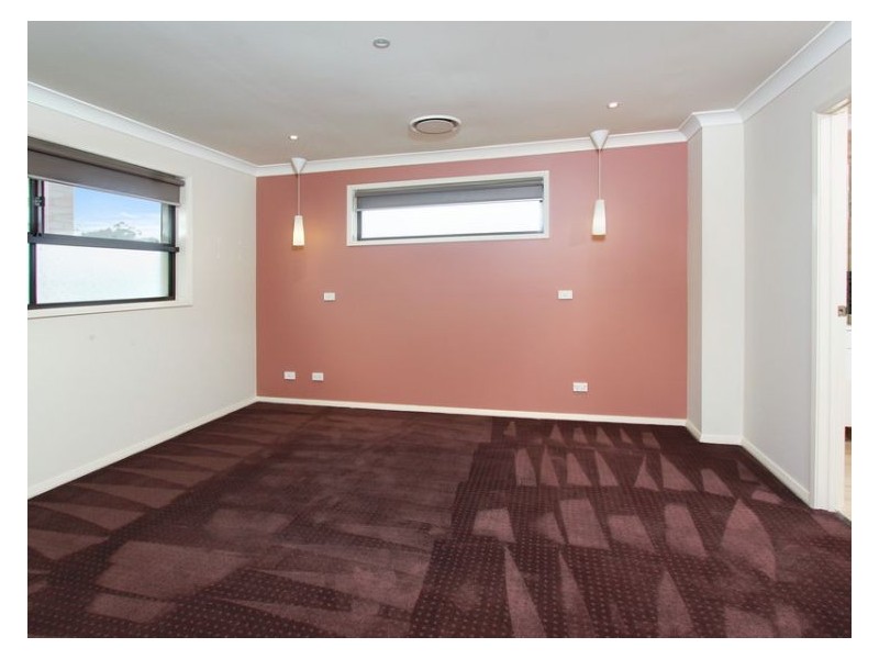 18 Griffins Avenue, Pemulwuy NSW 2145