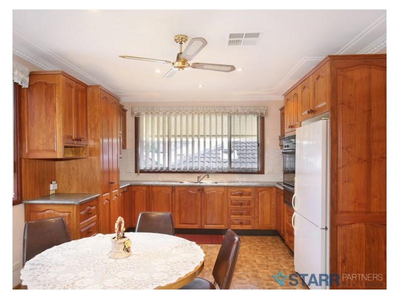 11 Yoogali Street, Merrylands NSW 2160