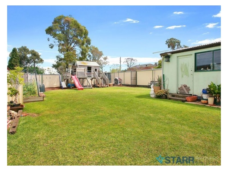 8 Clement Street, Guildford NSW 2161
