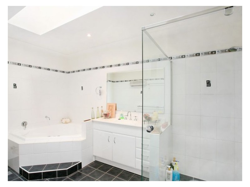 190 Roberta Street, Greystanes NSW 2145