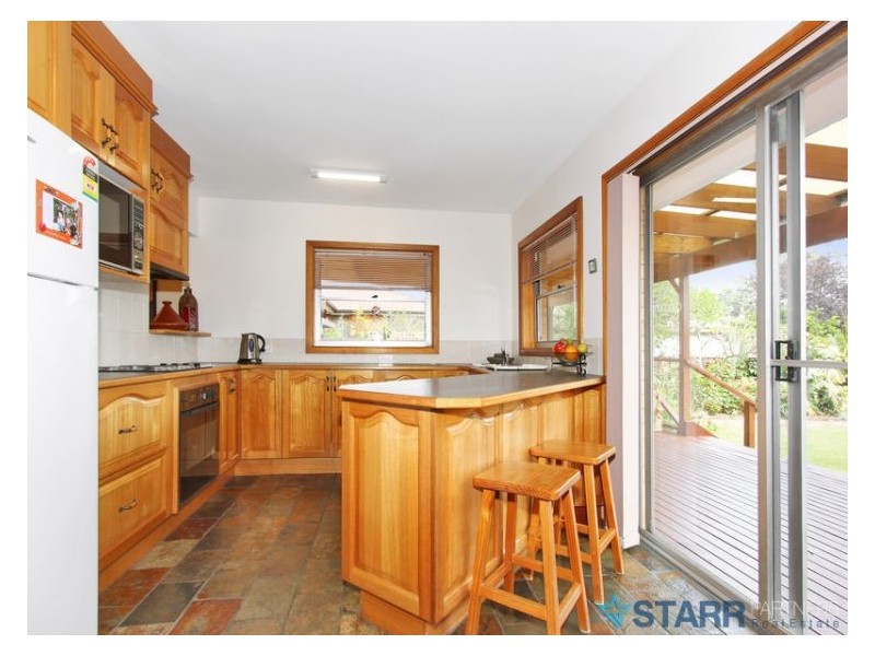 11 Kimberley Crescent, Fairfield West NSW 2165