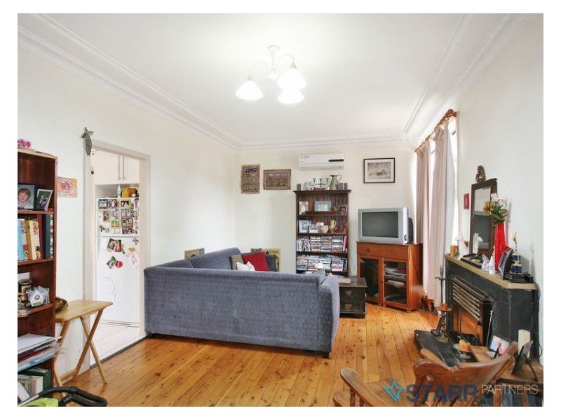 13 Glenn Avenue, Northmead NSW 2152