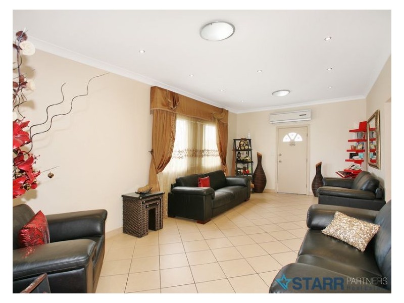 12 Acland Street, Guildford NSW 2161