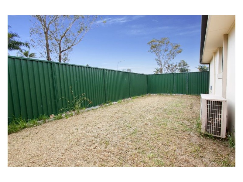 1/1 Moonah Grove, St Clair NSW 2759