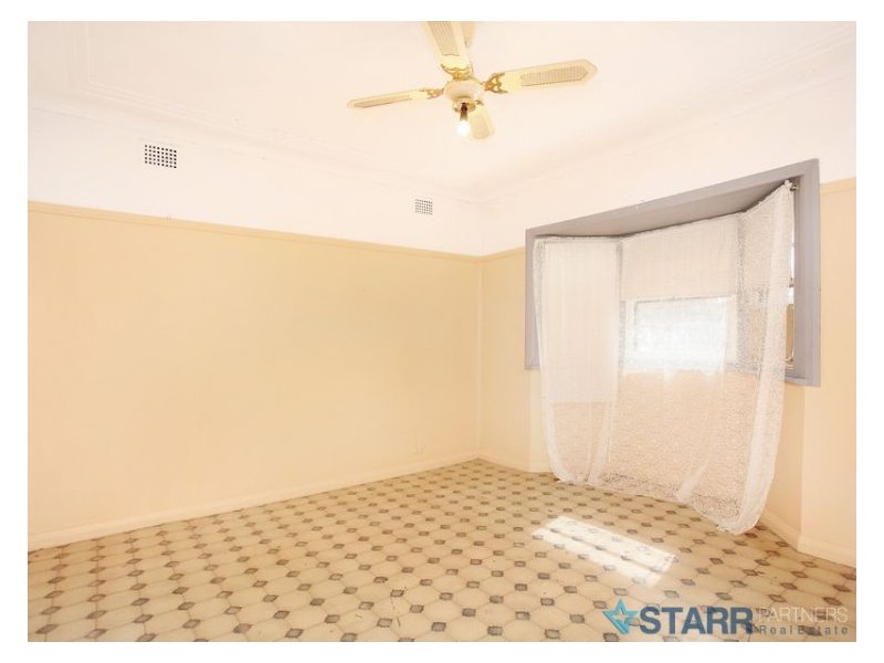 35 Excelsior Street, Merrylands NSW 2160