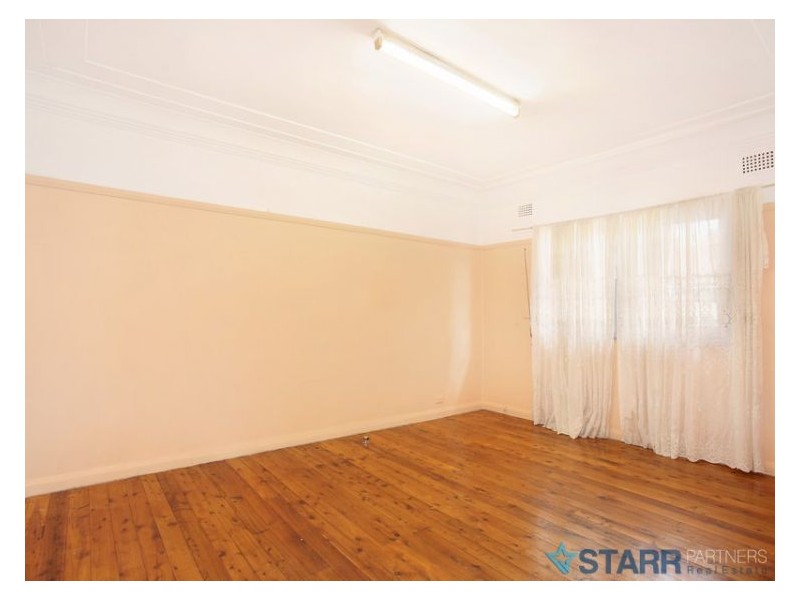 35 Excelsior Street, Merrylands NSW 2160