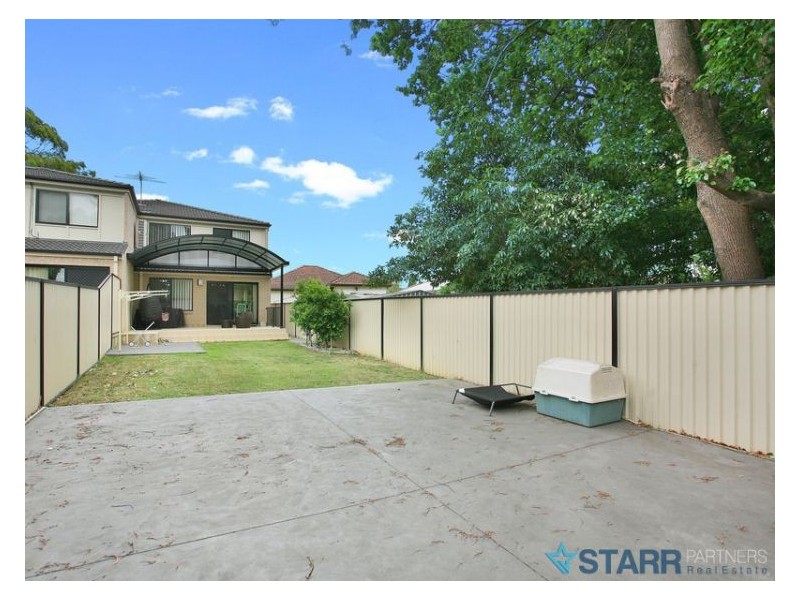 1/18 Ruth Street, Merrylands NSW 2160