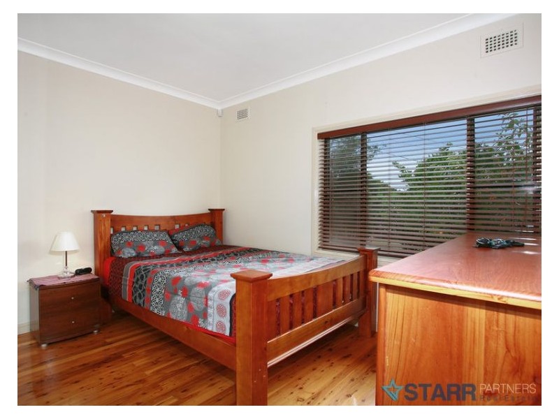 22 Pambula Crescent, Woodpark NSW 2164