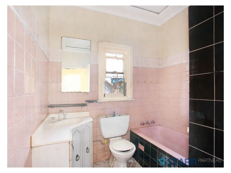 537 Woodville Road, Guildford NSW 2161