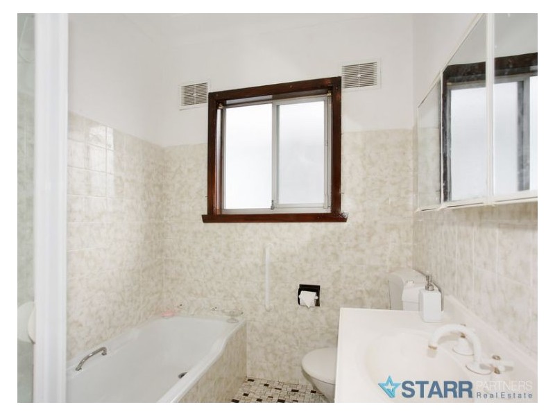 72 Excelsior Street, Merrylands NSW 2160