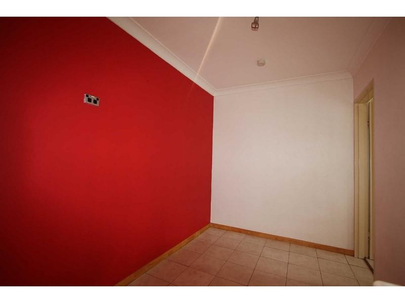 4/25 ADDLESTONE ROAD *SOLD-DTS 16/1/13*, Merrylands NSW 2160