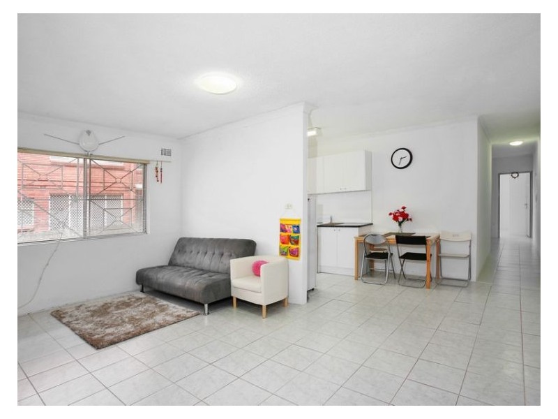 4/8 Calliope Street, Guildford NSW 2161