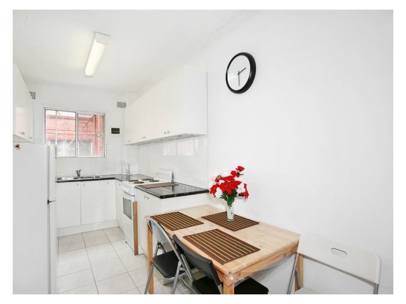 4/8 Calliope Street, Guildford NSW 2161