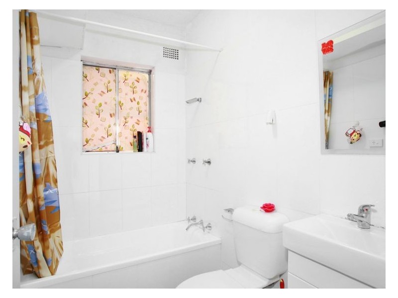 4/8 Calliope Street, Guildford NSW 2161