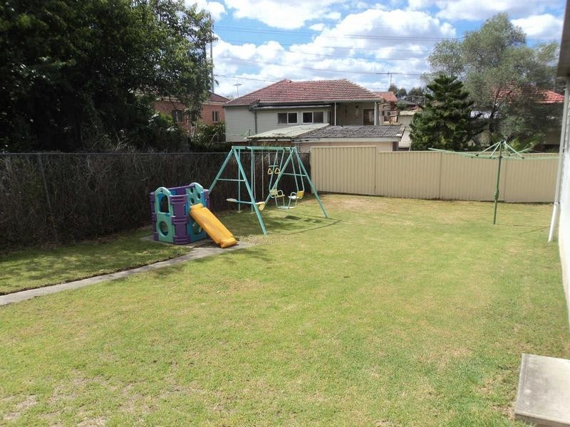 31 PAMBULA CRESCENT, Woodpark NSW 2164