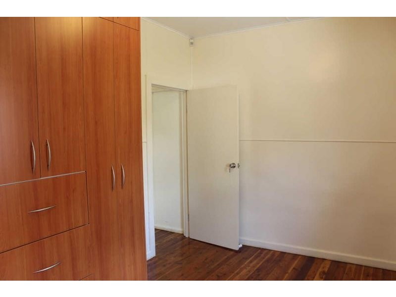 2 CARNATION AVENUE, Old Guildford NSW 2161