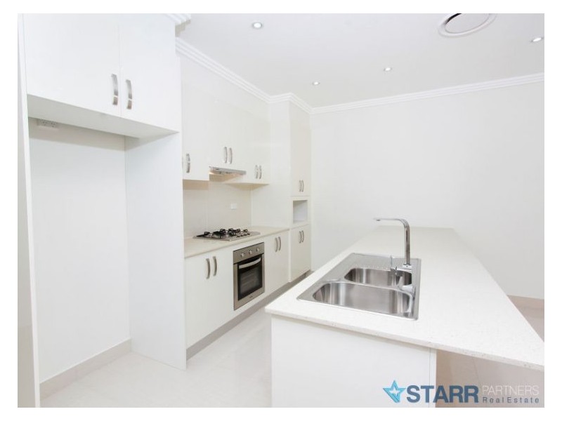 2/40 Kenyons Road, Merrylands NSW 2160