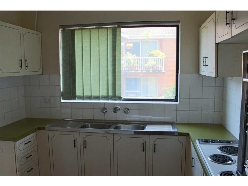 8/28 TREVES STREET, Merrylands NSW 2160