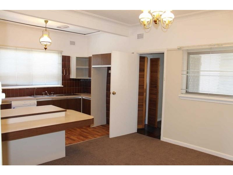 19 ROBILLIARD STREET, Westmead NSW 2145