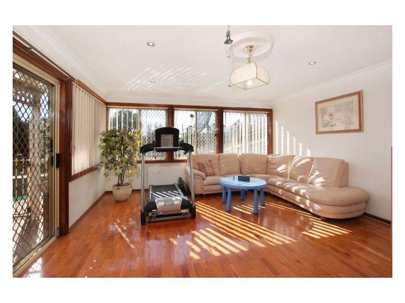 35 Elford Crescent, Merrylands NSW 2160