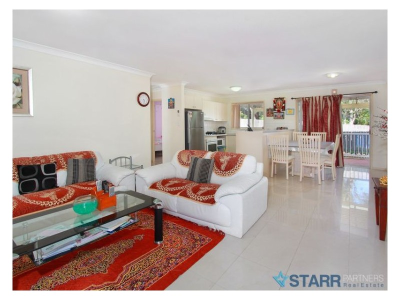 12/37 Binalong Road, Pendle Hill NSW 2145