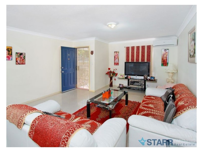 12/37 Binalong Road, Pendle Hill NSW 2145