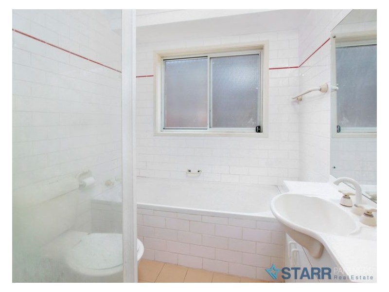 12/37 Binalong Road, Pendle Hill NSW 2145