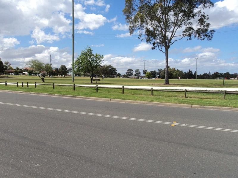 1/13 Montrose Avenue, Merrylands NSW 2160