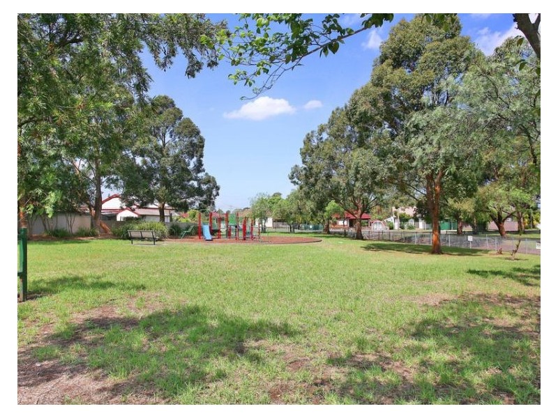 37 Clyde Street, Guildford NSW 2161