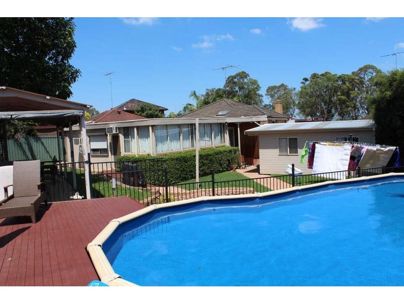 42 VALE STREET, Woodpark NSW 2164