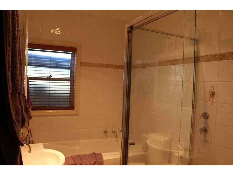 42 VALE STREET, Woodpark NSW 2164