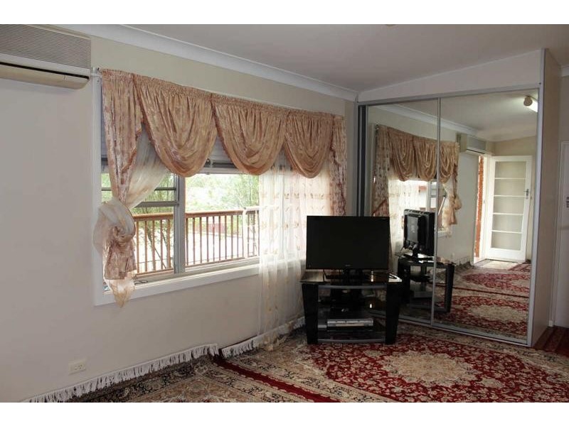 53 LOUGH AVENUE, Guildford NSW 2161