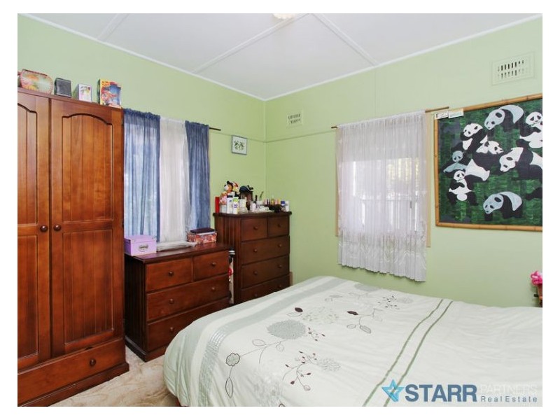 13 Junction Street, Guildford NSW 2161