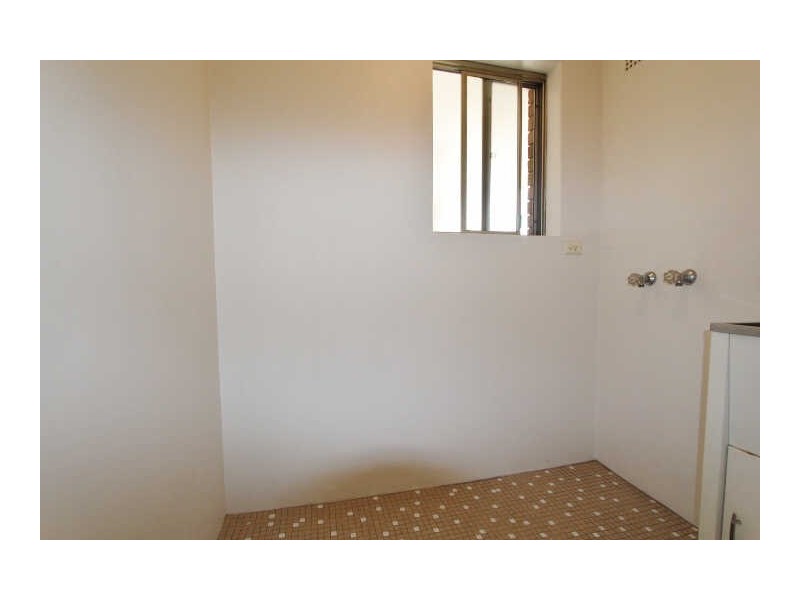 8/52 SHEFFIELD STREET, Merrylands NSW 2160