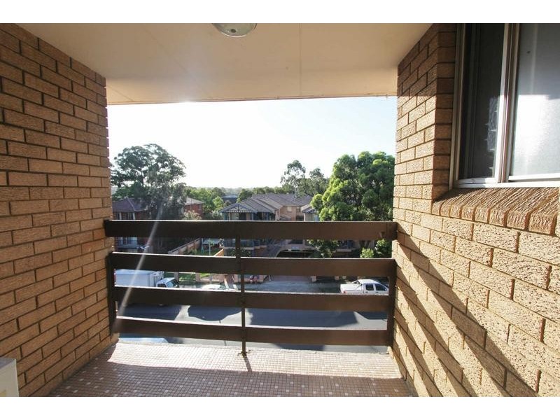 8/52 SHEFFIELD STREET, Merrylands NSW 2160